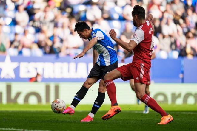 精彩比赛!比利亚雷亚尔击败西班牙人 精彩比赛!比利亚雷亚尔击败西班牙人