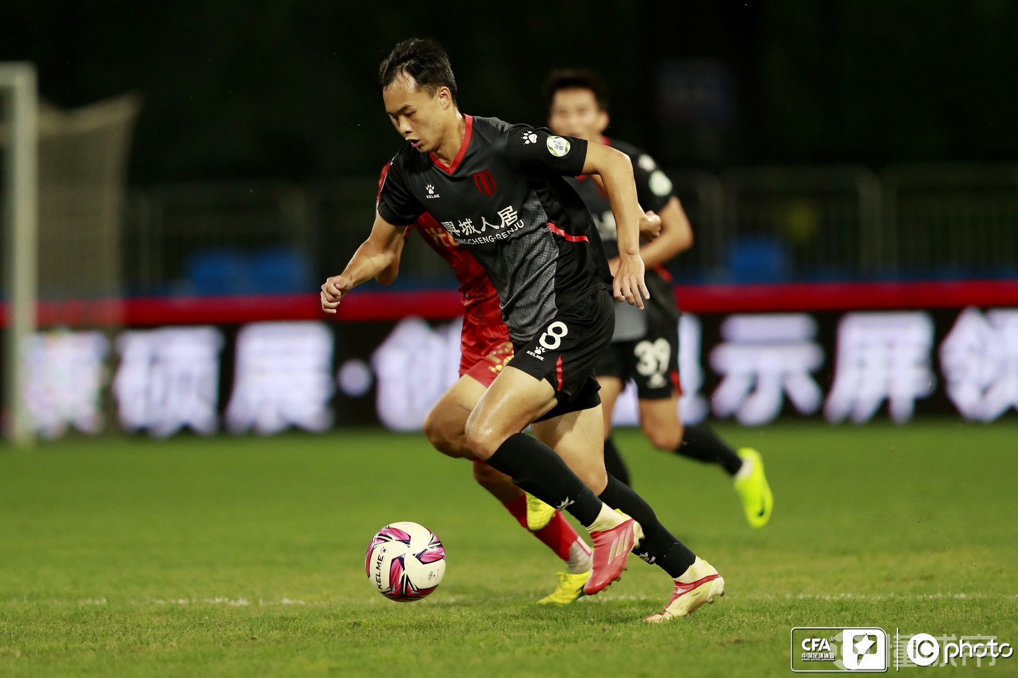 罗马客场大胜佩鲁贾，领跑积分榜的简单介绍